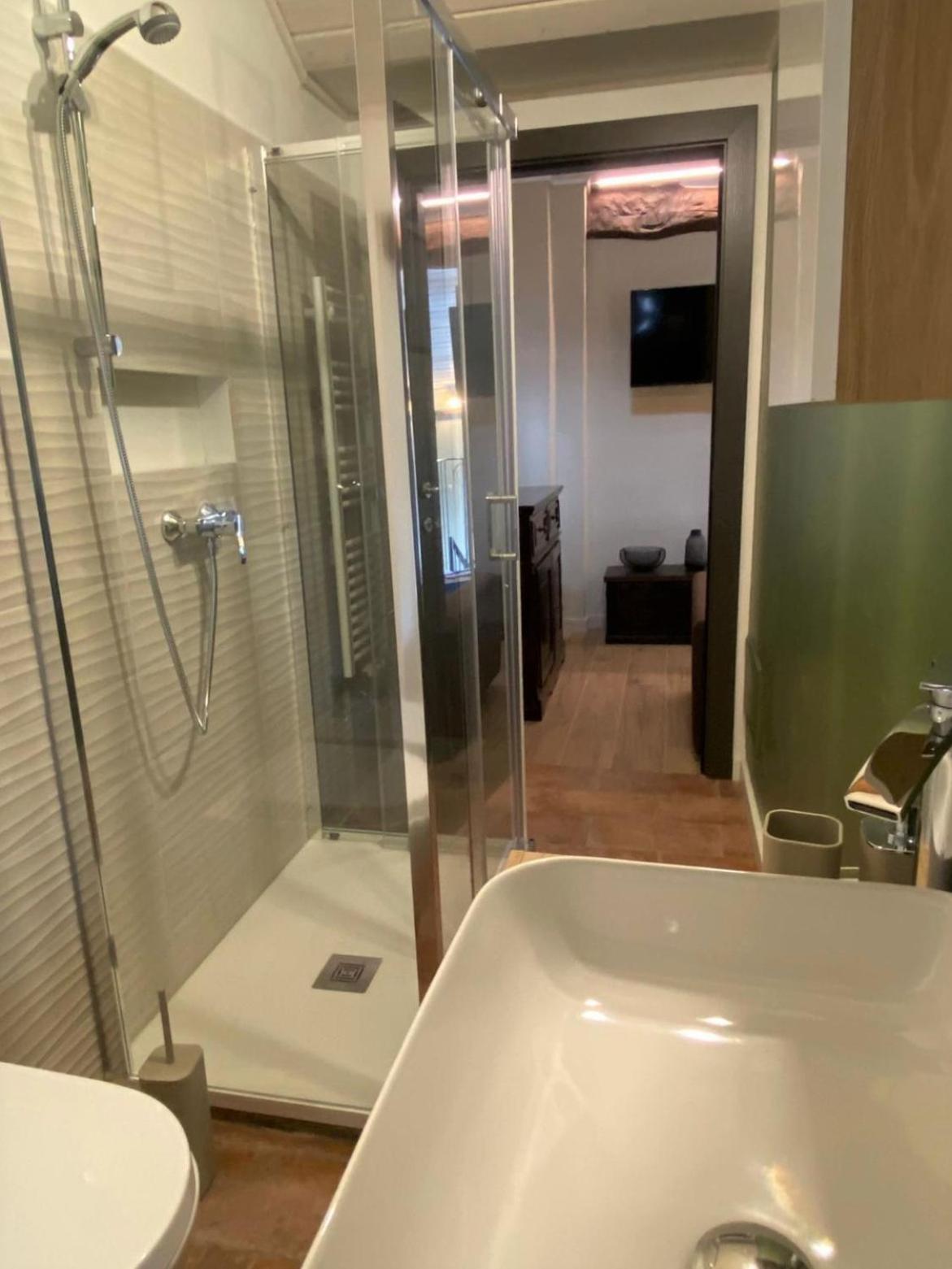 Argegno'S River - Central Apartment Lake View Phòng bức ảnh